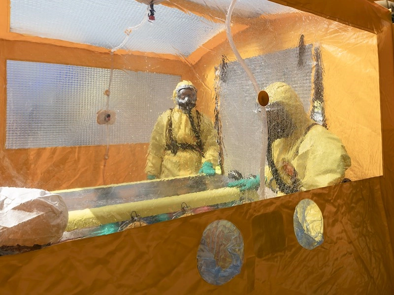 Ebola i Centralafrika: Udbrud vokser, men meget lav smitterisiko i Danmark