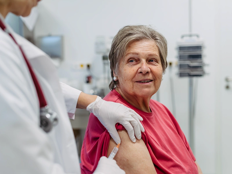 Invitationer til efterårets vaccination mod influenza og covid-19 er på vej